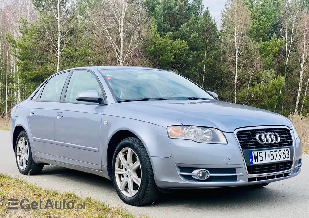 AUDI A4 Limousine 