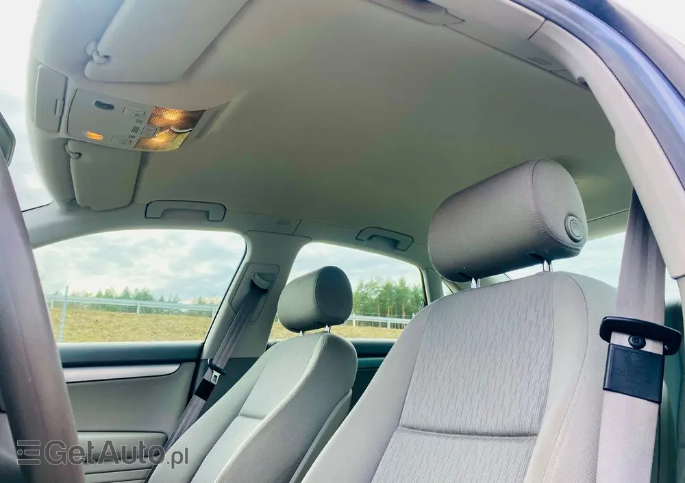 AUDI A4 Limousine 