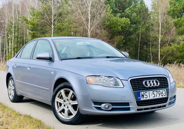 AUDI A4 Limousine 