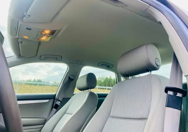 AUDI A4 Limousine 