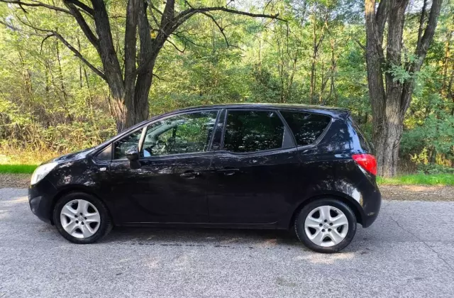 OPEL Meriva 