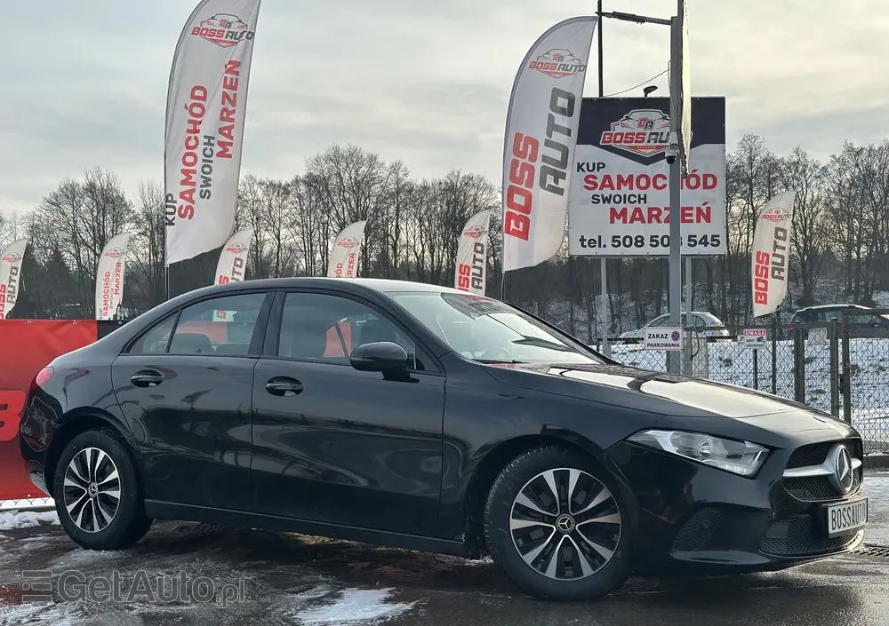 MERCEDES-BENZ Klasa A 200 d 8G-DCT