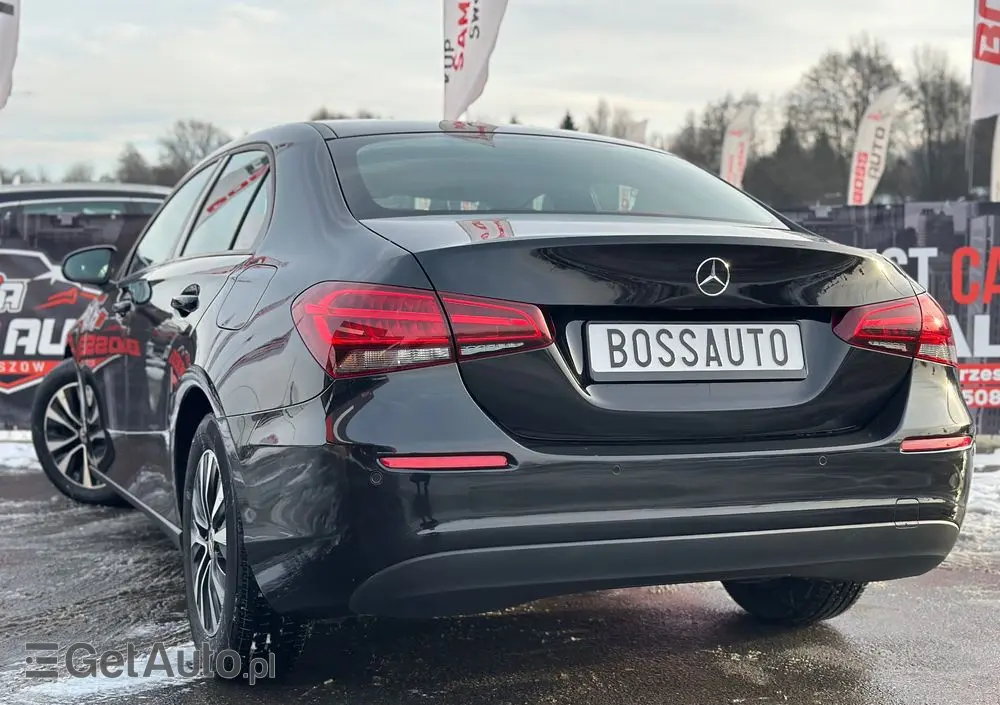 MERCEDES-BENZ Klasa A 200 d 8G-DCT