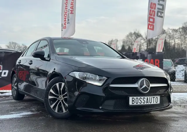 MERCEDES-BENZ Klasa A 200 d 8G-DCT