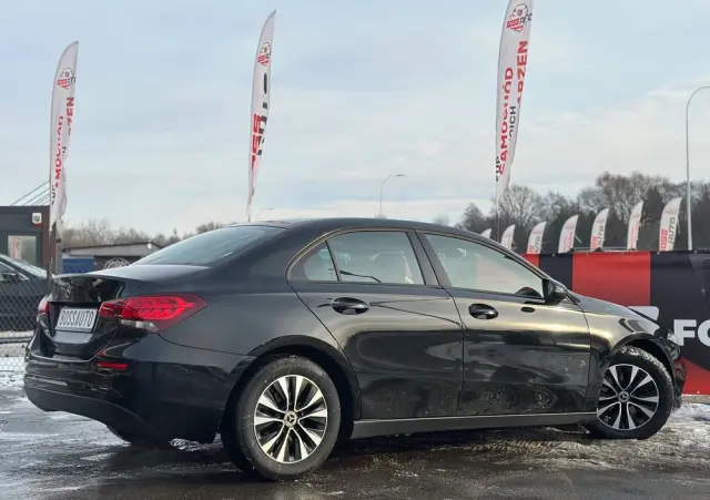 MERCEDES-BENZ Klasa A 200 d 8G-DCT