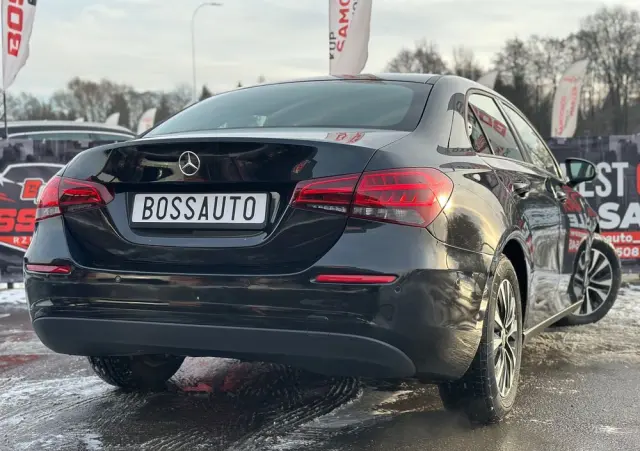 MERCEDES-BENZ Klasa A 200 d 8G-DCT