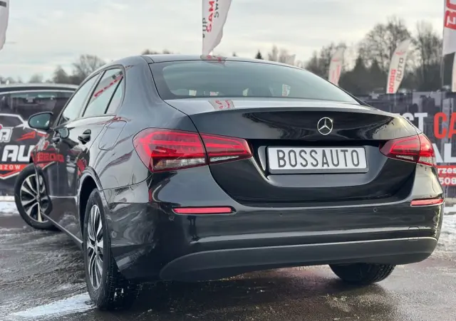 MERCEDES-BENZ Klasa A 200 d 8G-DCT