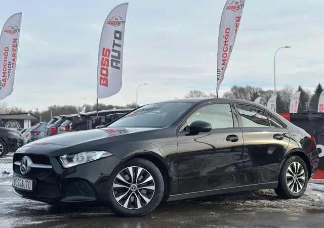MERCEDES-BENZ Klasa A 200 d 8G-DCT