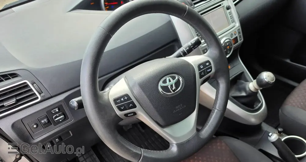 TOYOTA Verso 2.0 D-4D Premium 7os