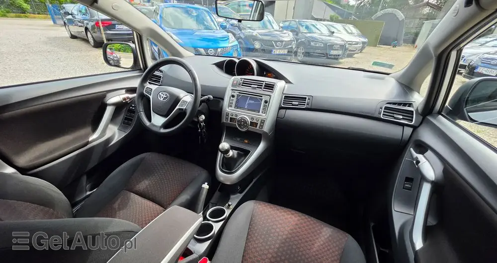 TOYOTA Verso 2.0 D-4D Premium 7os
