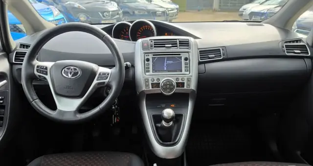 TOYOTA Verso 2.0 D-4D Premium 7os