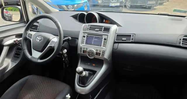 TOYOTA Verso 2.0 D-4D Premium 7os