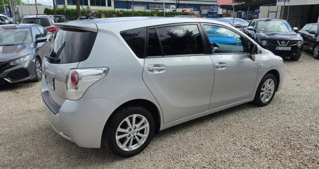 TOYOTA Verso 2.0 D-4D Premium 7os