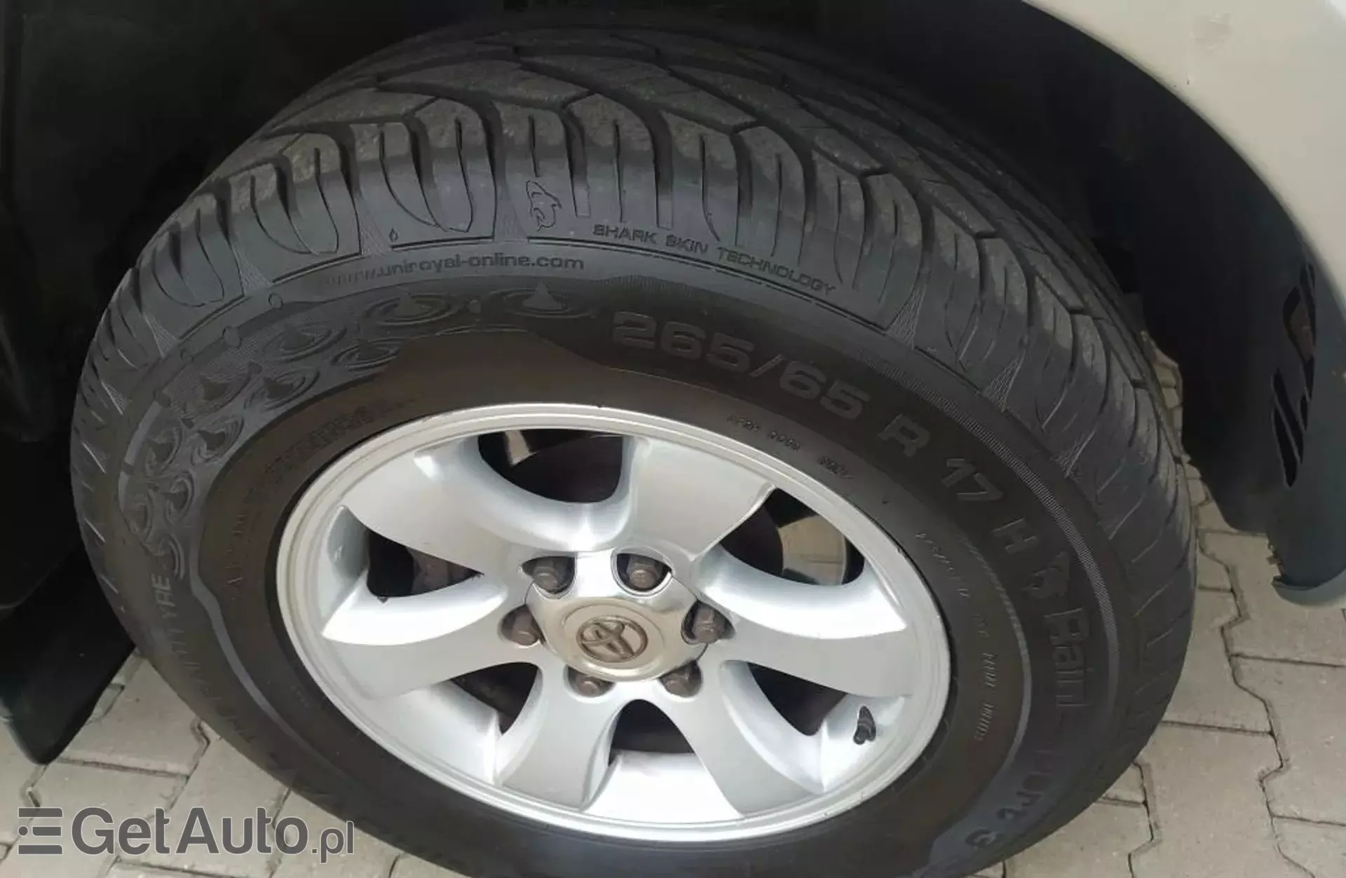 TOYOTA Land Cruiser 3.0 D-4D (5 dr) (173 KM) 120