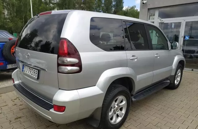 TOYOTA Land Cruiser 3.0 D-4D (5 dr) (173 KM) 120