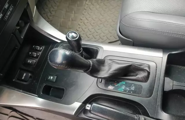 TOYOTA Land Cruiser 3.0 D-4D (5 dr) (173 KM) 120