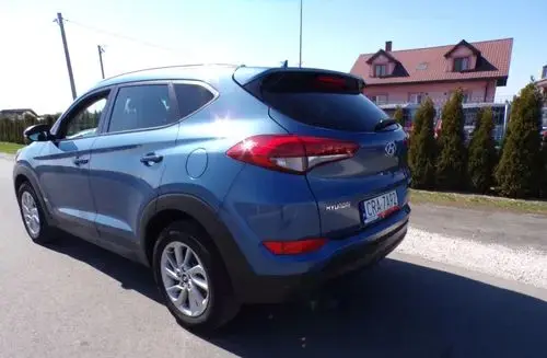 HYUNDAI Tucson 