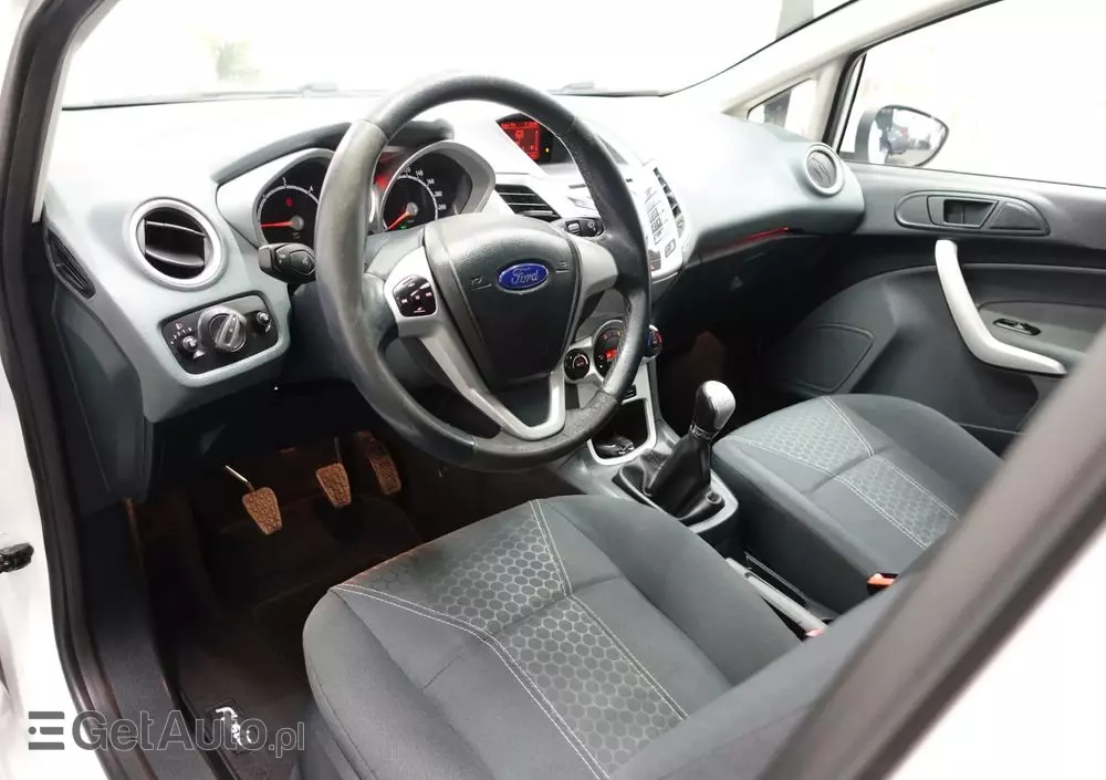 FORD Fiesta 1.4 TDCi Titanium