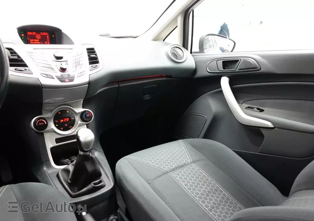 FORD Fiesta 1.4 TDCi Titanium