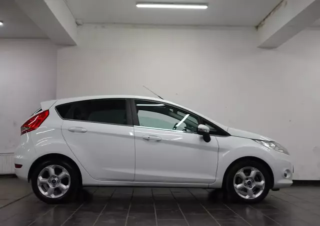 FORD Fiesta 1.4 TDCi Titanium