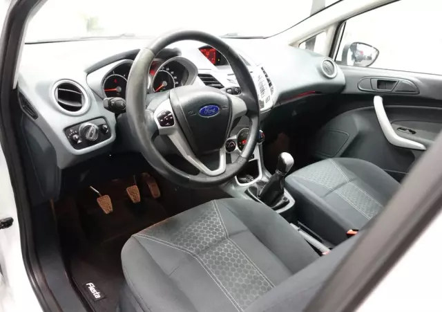 FORD Fiesta 1.4 TDCi Titanium