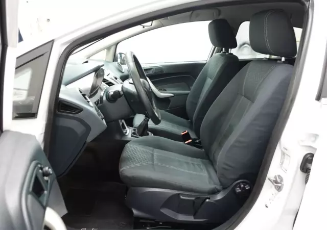 FORD Fiesta 1.4 TDCi Titanium