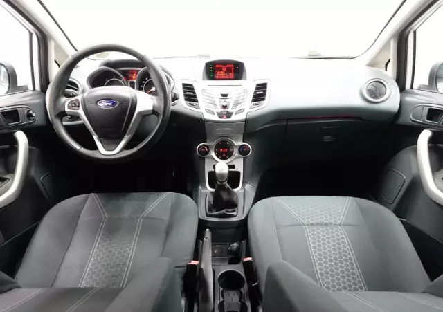 FORD Fiesta 1.4 TDCi Titanium