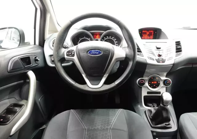 FORD Fiesta 1.4 TDCi Titanium