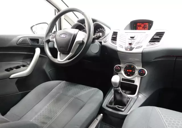 FORD Fiesta 1.4 TDCi Titanium