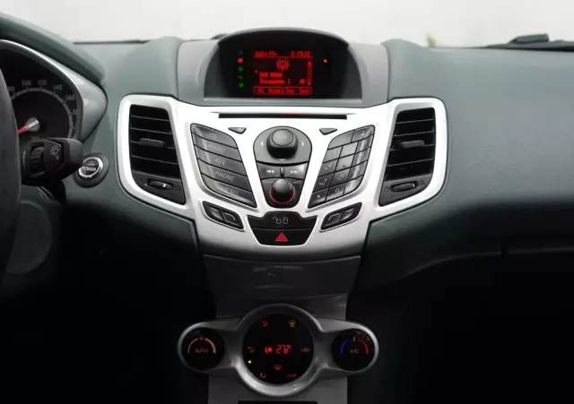 FORD Fiesta 1.4 TDCi Titanium