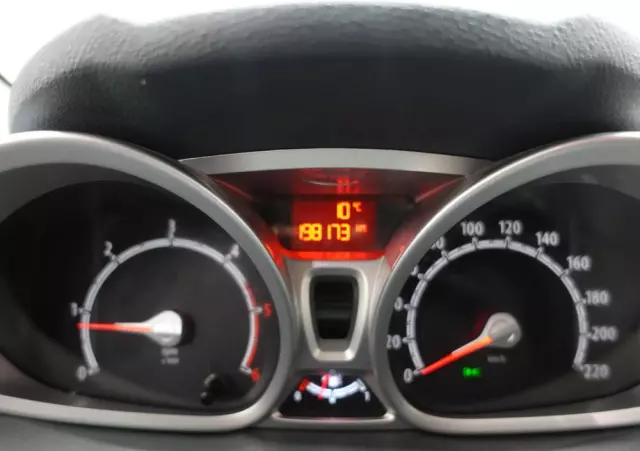 FORD Fiesta 1.4 TDCi Titanium