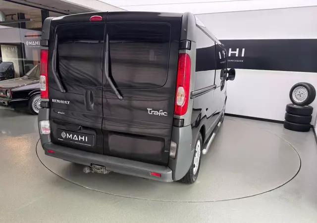 RENAULT Trafic 2.5 dCi FAP 115 L2H1 Komfort