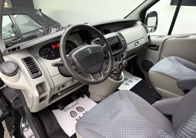 RENAULT Trafic 2.5 dCi FAP 115 L2H1 Komfort