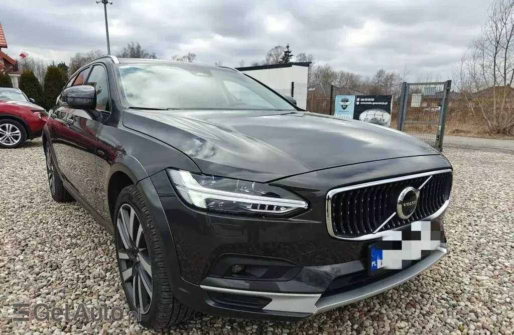VOLVO V90 Cross Country 
