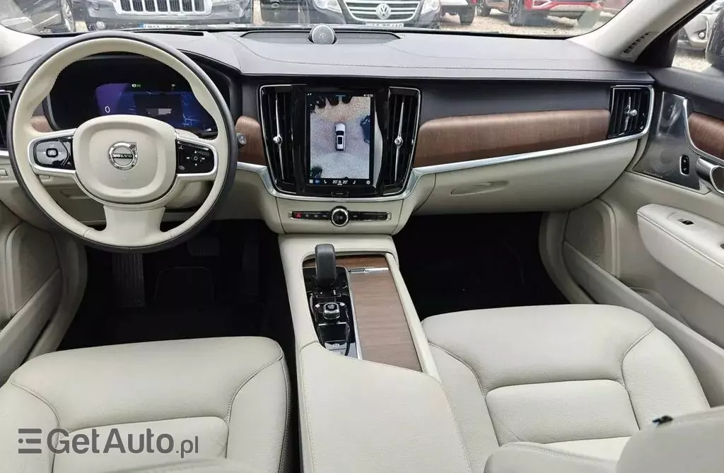 VOLVO V90 Cross Country 