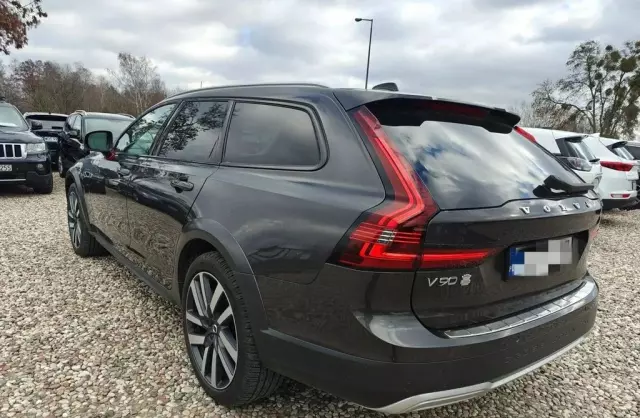 VOLVO V90 Cross Country 