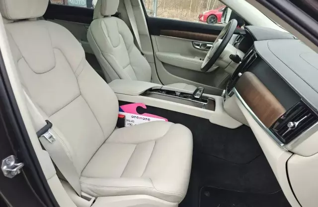 VOLVO V90 Cross Country 