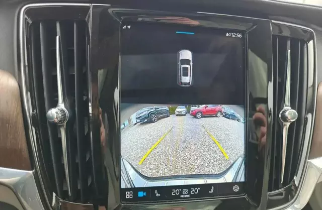 VOLVO V90 Cross Country 