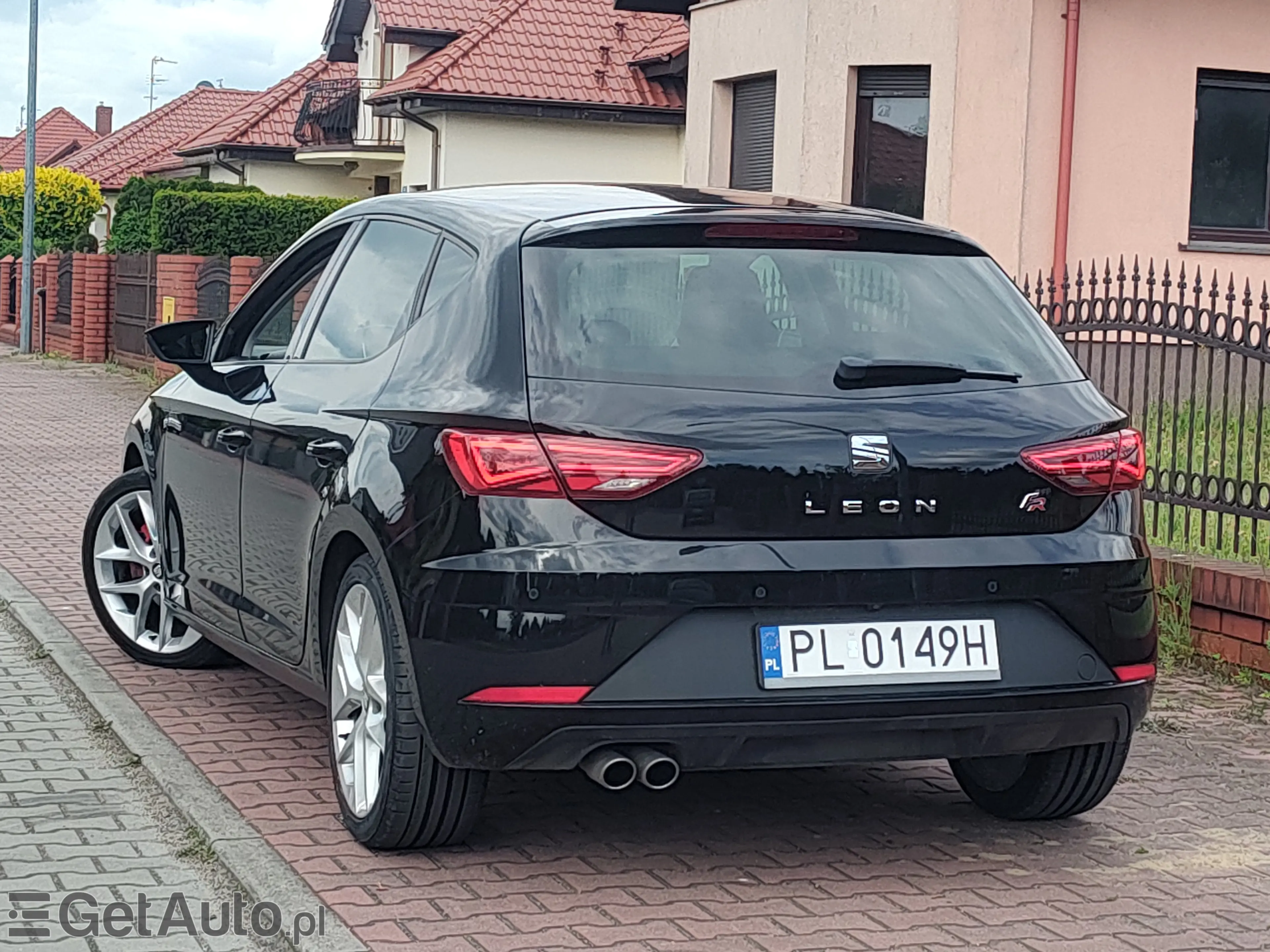 SEAT Leon FR Black S&S