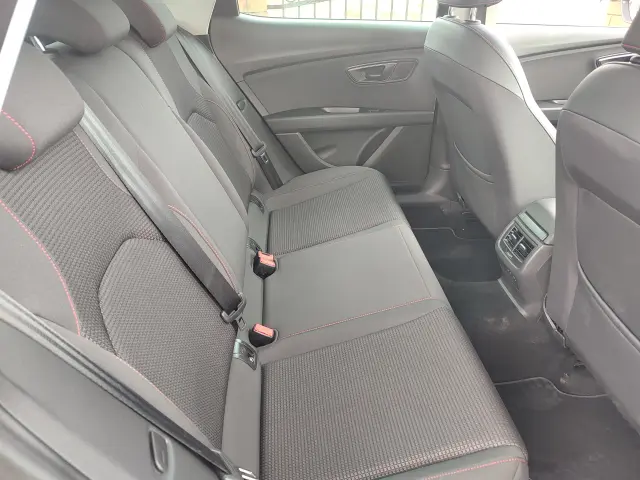 SEAT Leon FR Black S&S