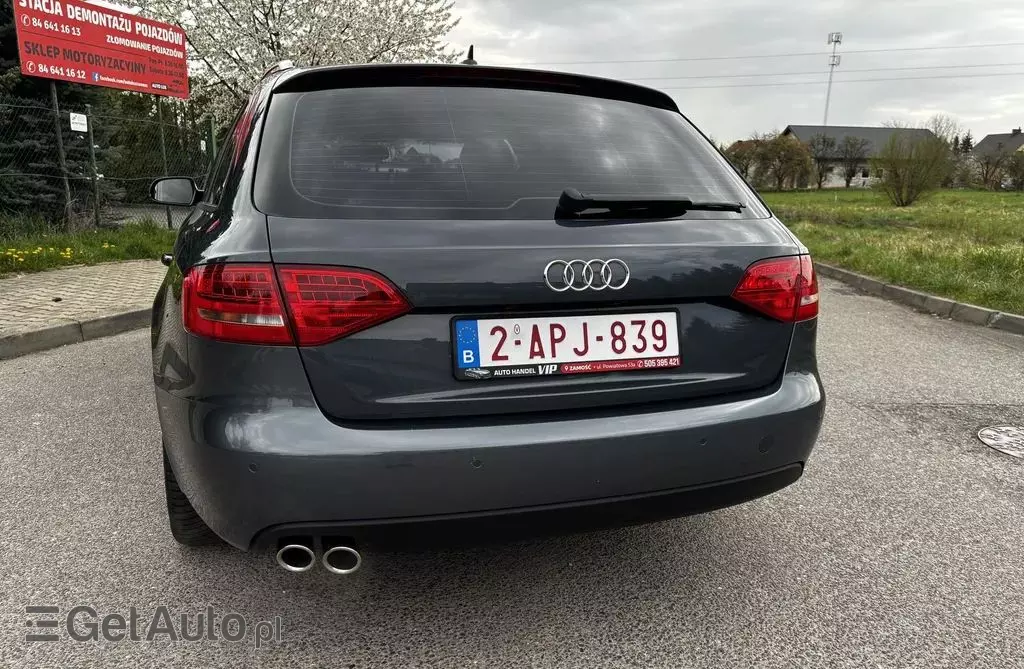 AUDI A4 