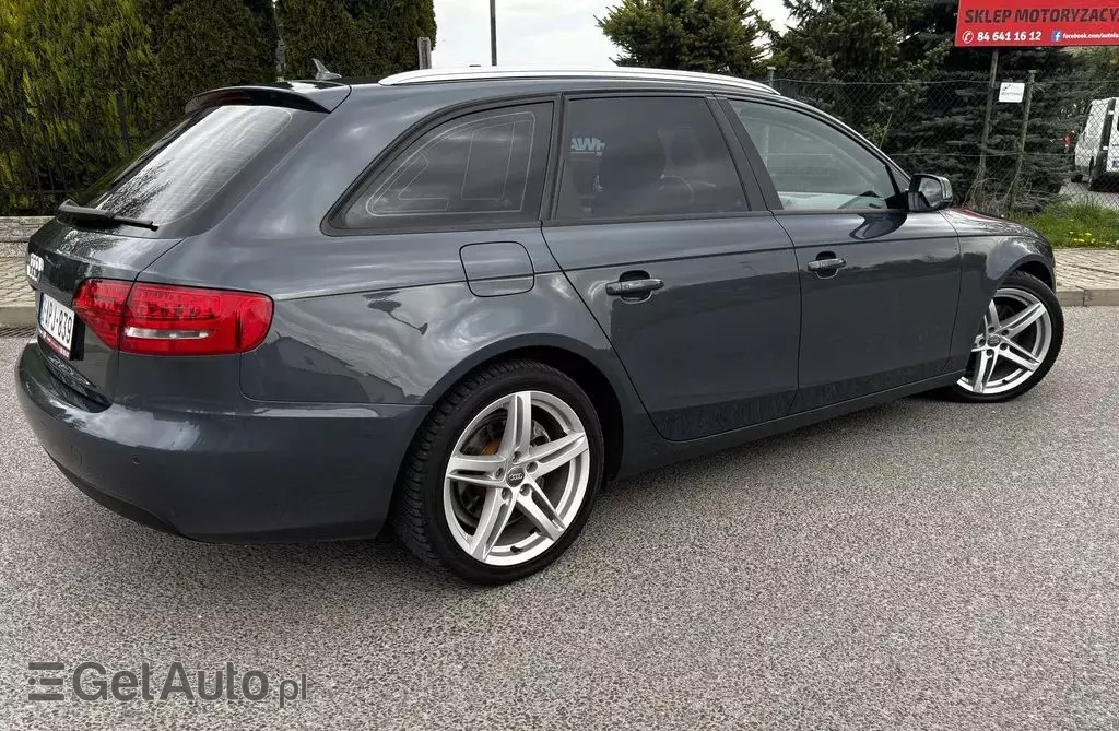 AUDI A4 