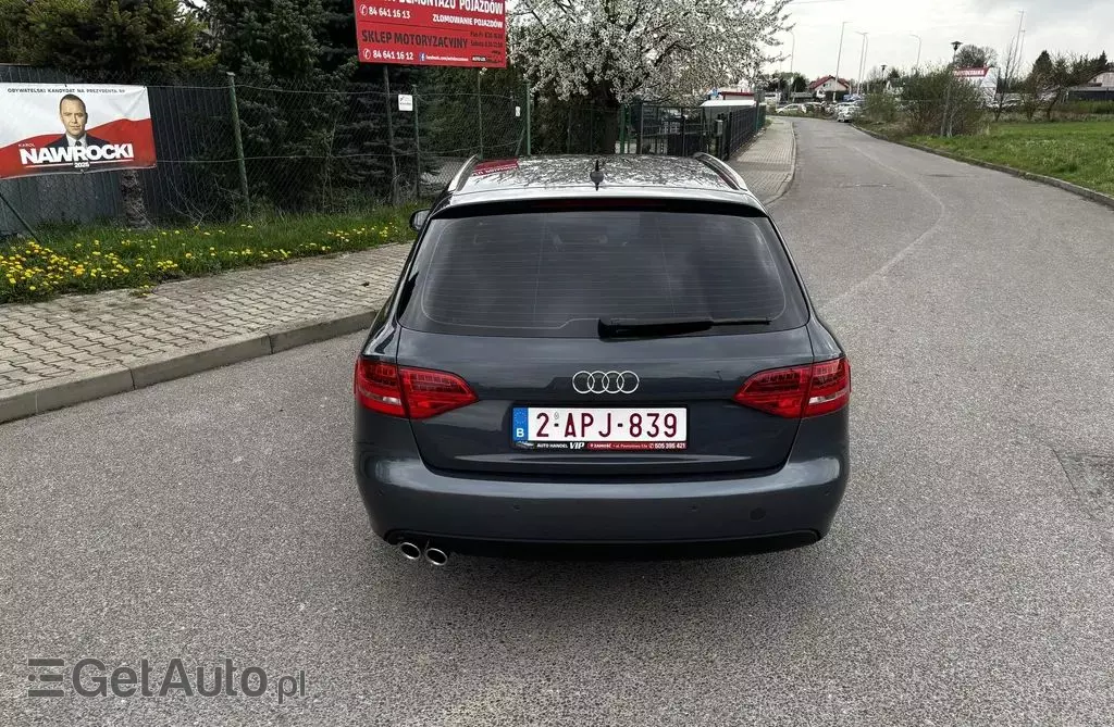 AUDI A4 