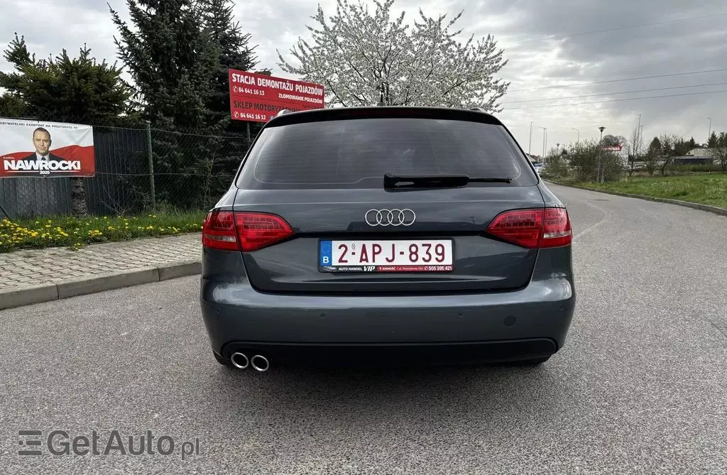 AUDI A4 