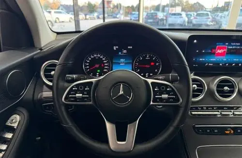 MERCEDES-BENZ GLC 