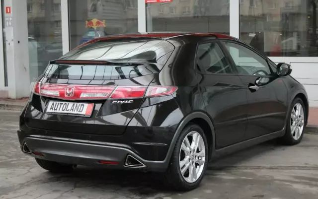 HONDA Civic 1.8 Sport