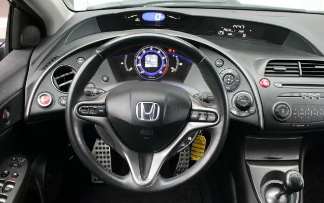 HONDA Civic 1.8 Sport