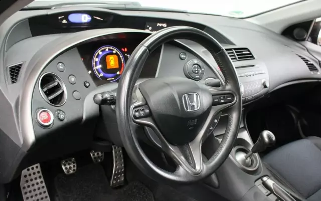 HONDA Civic 1.8 Sport