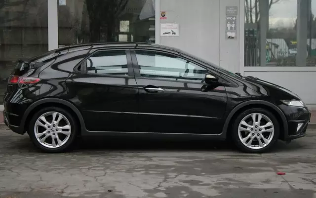 HONDA Civic 1.8 Sport