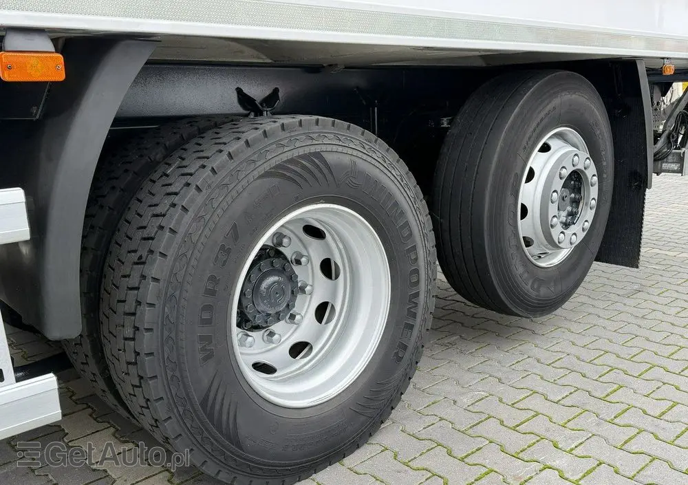IVECO STRALIS 260S40 E6 Chłodnia Mroźnia Agregat THERMO KING T-1000R 